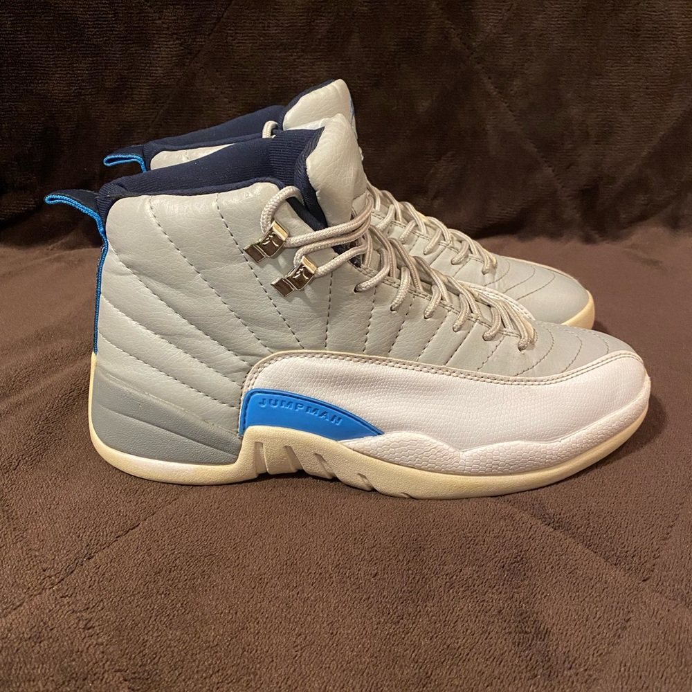 Men’s Jordan 12 Retro University Blue Wolf Grey Shoes